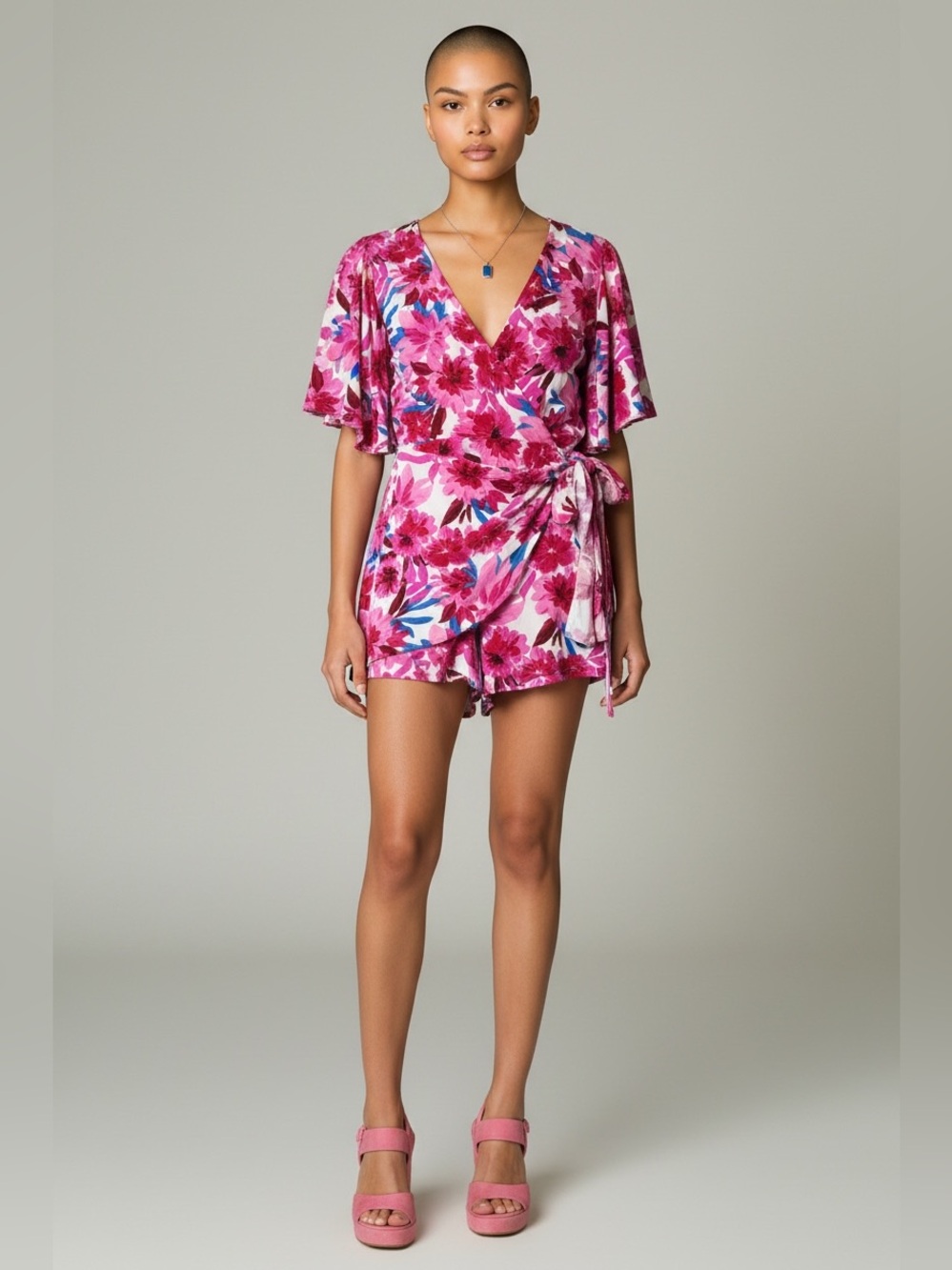 Emily Wonder Floral V-Neck Wrap Romper size L